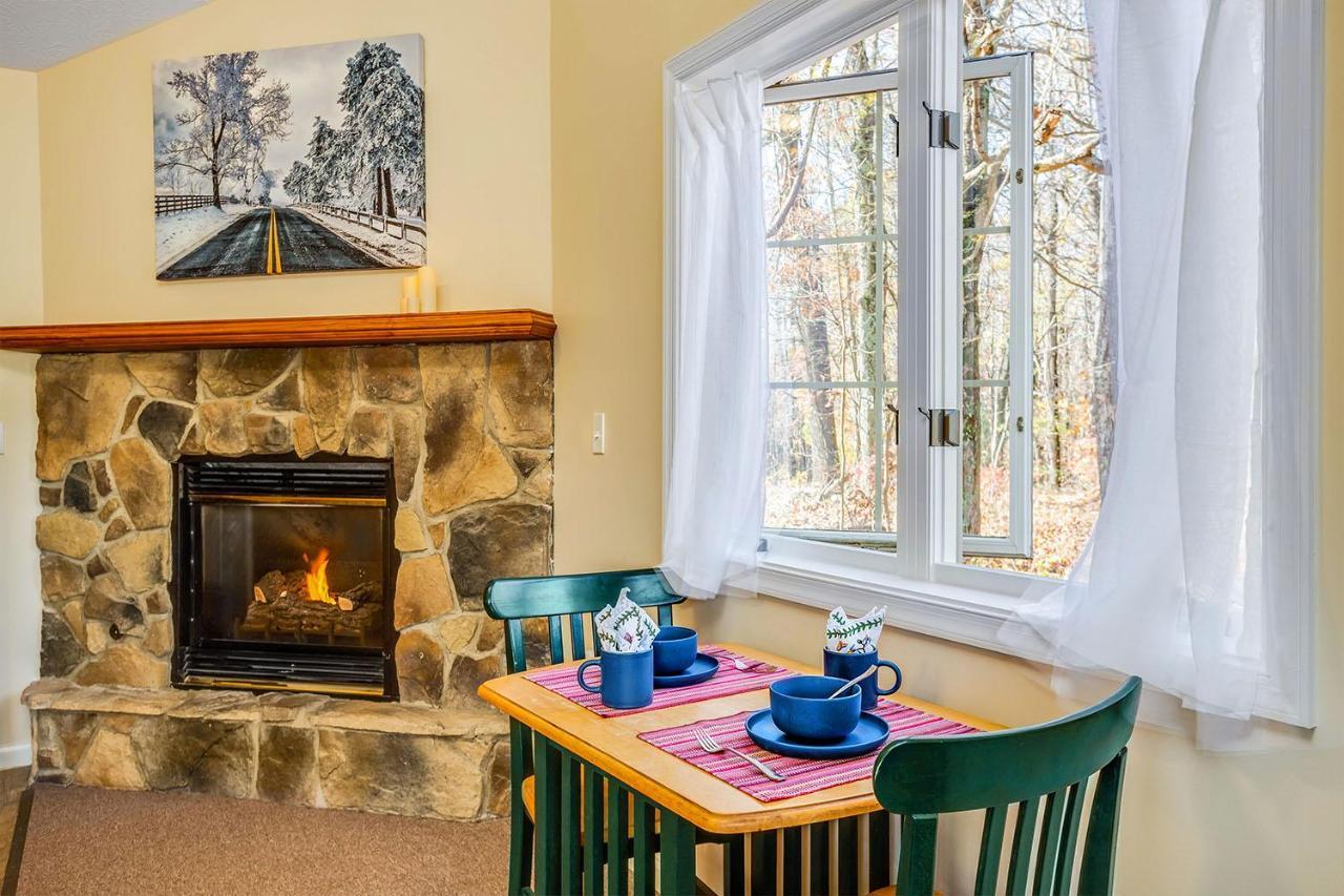 Love Ridge Mountain Lodging Lyndhurst Exterior photo