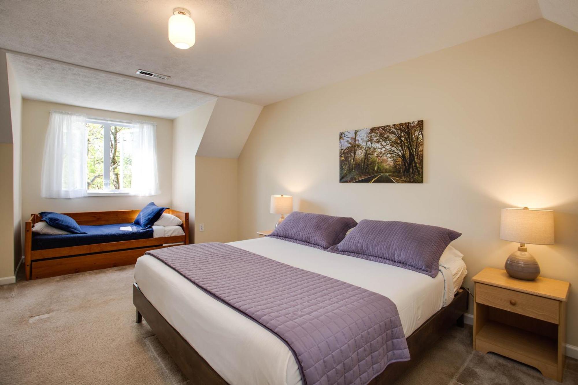 Love Ridge Mountain Lodging Lyndhurst Exterior photo